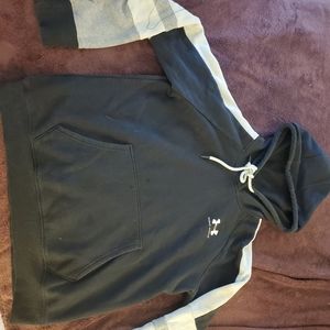 Under Armour sweatshirt